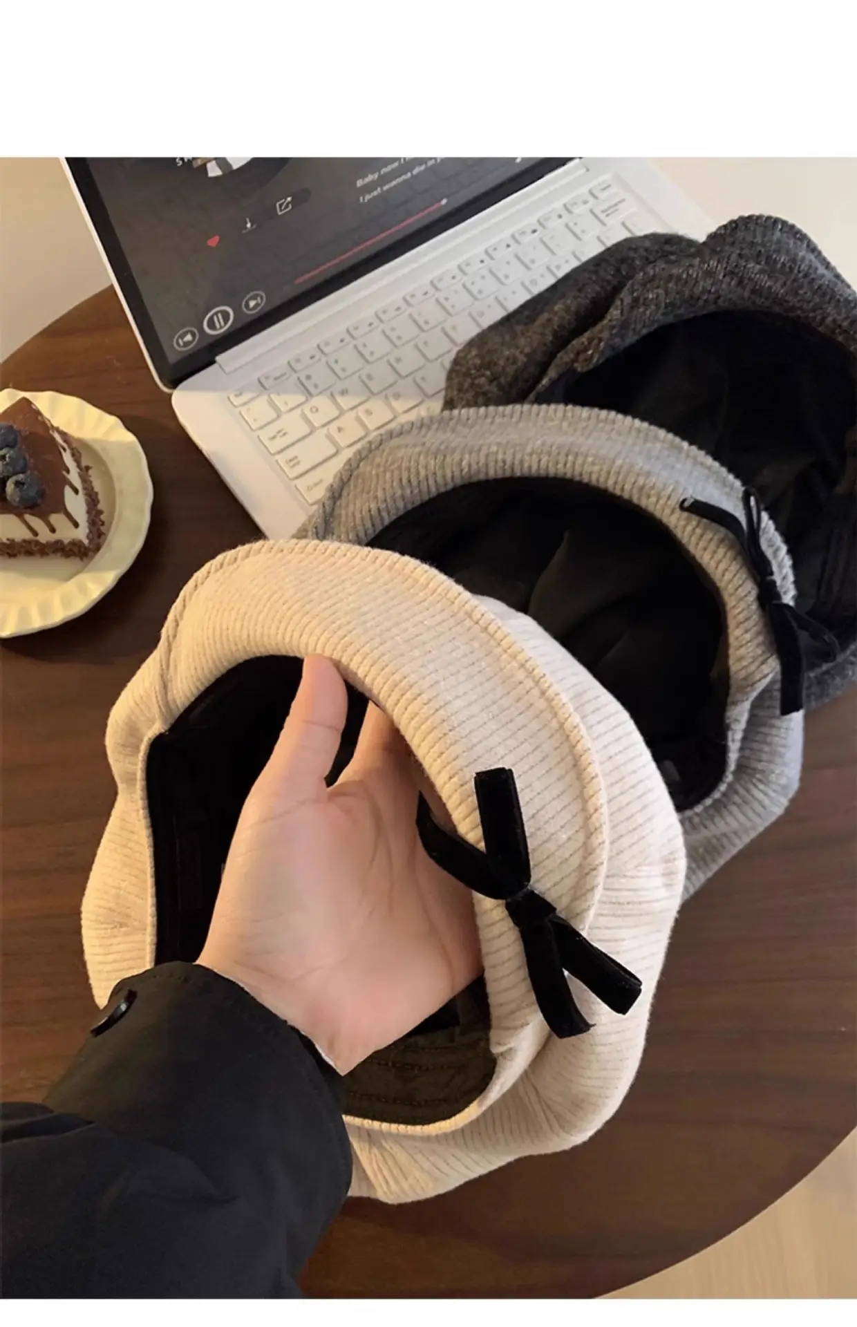 Women Retro Forward Cap Duckbill 2025 — feature 17