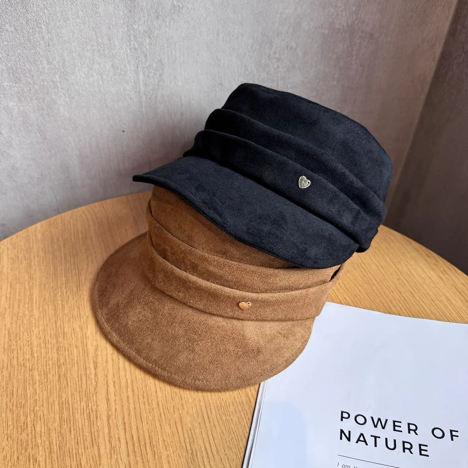 Korean Style Suede Equestrian Hat Black Brown — feature 4
