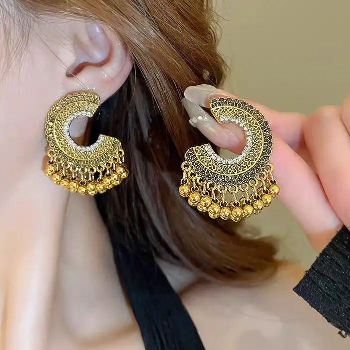 Bohemian Retro Ethnic Style Palace Hong Kong Style Nostalgic Elegant Tassel Bell Pendant Earrings High-End Earrings