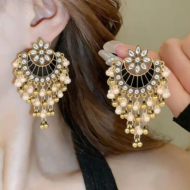 Bohemian Retro Ethnic Style Palace Hong Kong Style Nostalgic Elegant Tassel Bell Pendant Earrings High-End Earrings