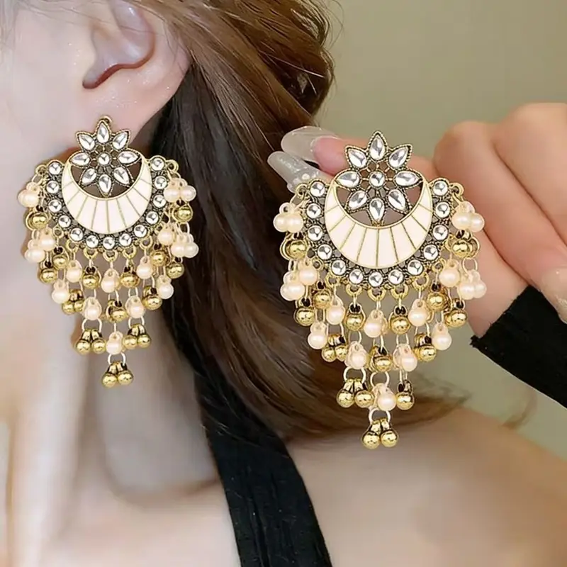 Bohemian Retro Ethnic Style Palace Hong Kong Style Nostalgic Elegant Tassel Bell Pendant Earrings High-End Earrings