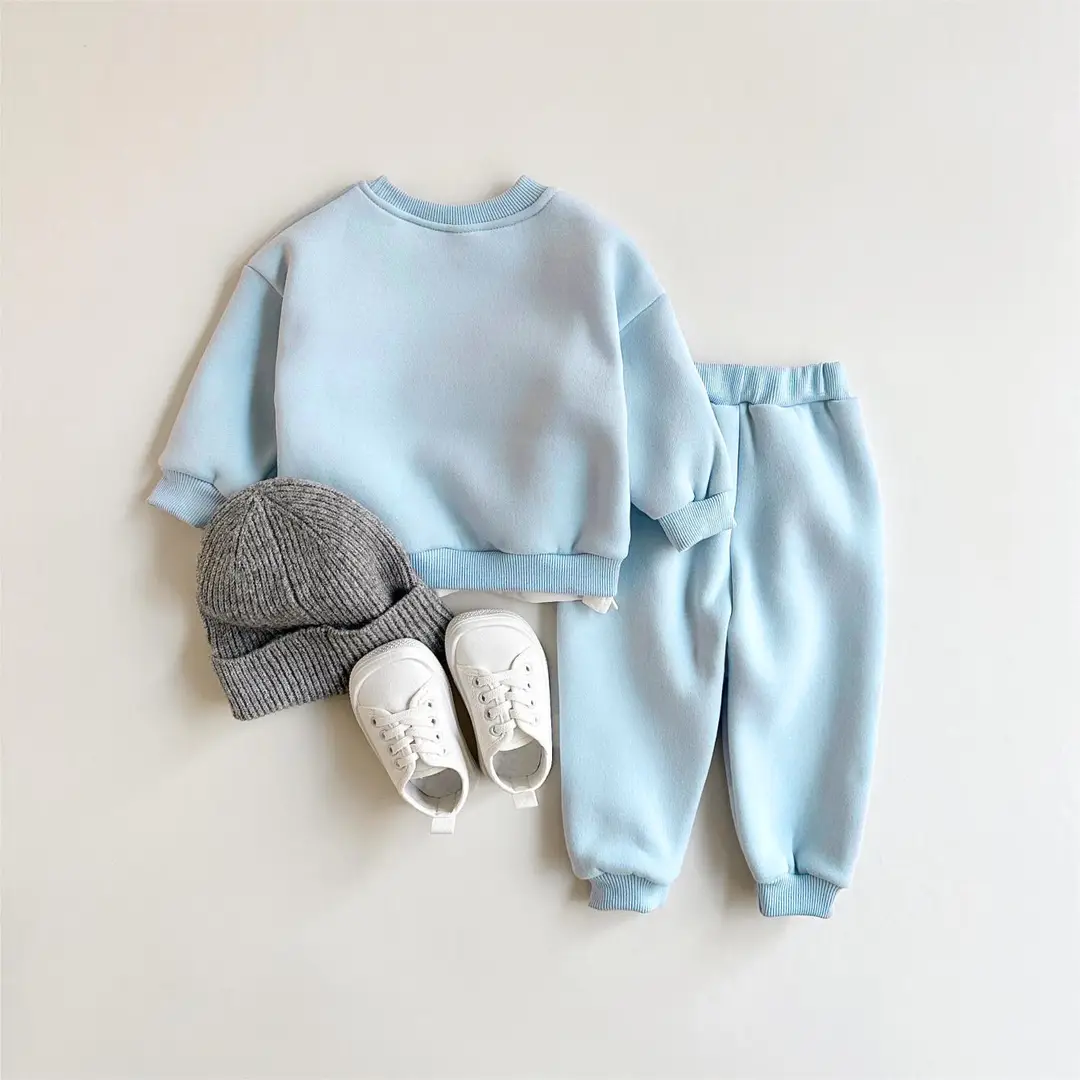 Baby Boys' Letter Print Fake Two-Piece Long-Sleeved Sweatshirt Plus Sports Trousers Fleece Thick Autumn and Winter Two-Piece Set — feature 6