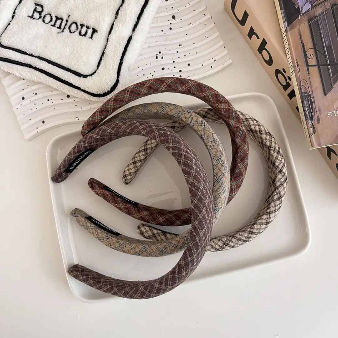 Korean-Style Artistic Academy Pattern Headband with Vintage High Crown Sponge Wide Headband for Girls, Elegant Hair Accessory — feature 1