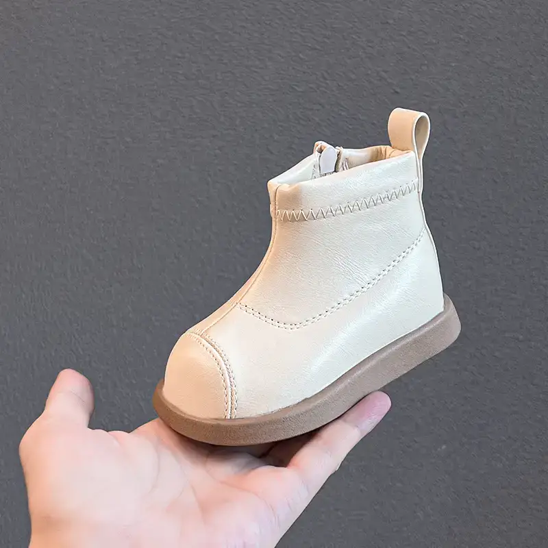 Black Leather Toddler Boots for Girls One-Year-Old — feature 7