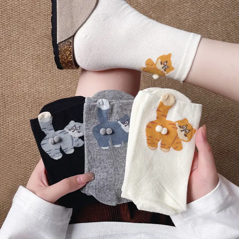 Cute Cartoon Cat Socks for Women Mid-Calf Cotton