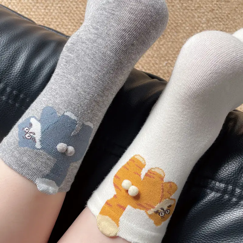 Cute Cartoon Cat Socks for Women Mid-Calf Cotton