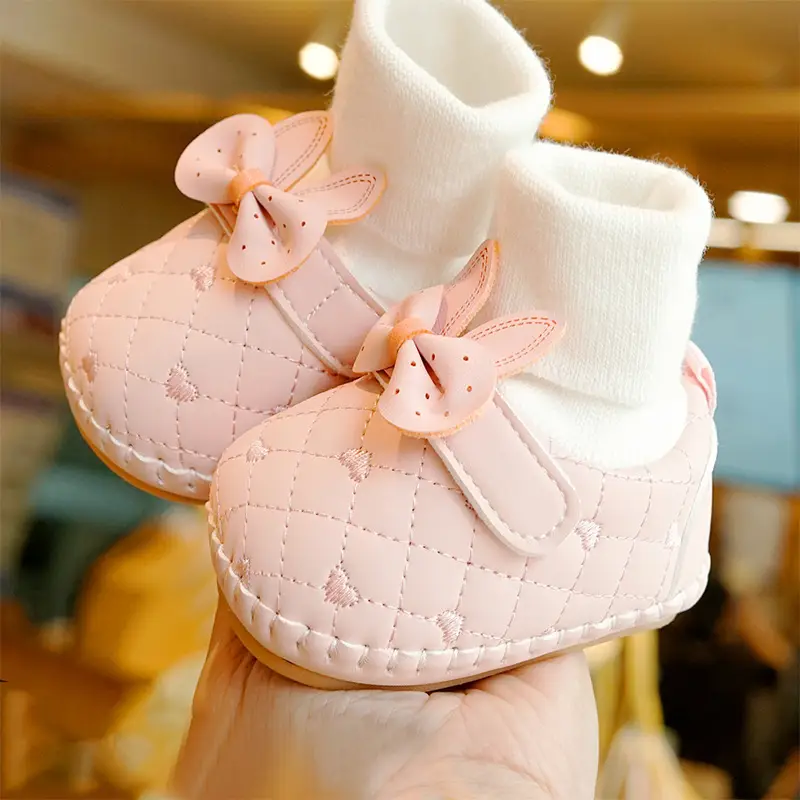 White Fleece Baby Shoes 0-1 Year Non-Slip Winter