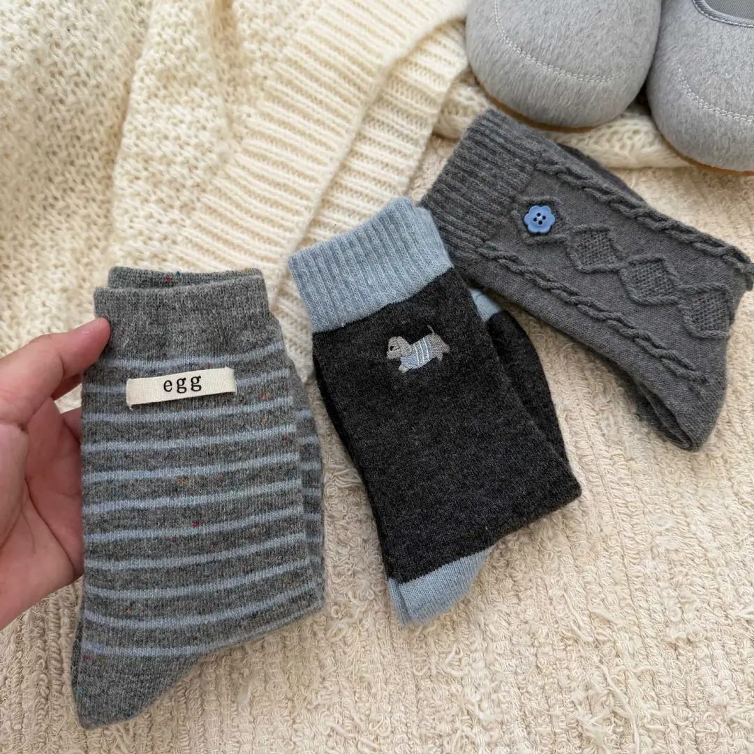 Little Red Book's Best-Selling Model! Winter Wool Socks Combination Gray Button Thickeneded Warm Pile Socks Mid-Calf Socks for Women — feature 7