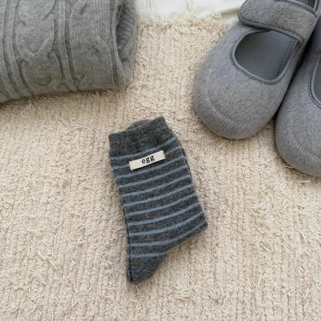Little Red Book's Best-Selling Model! Winter Wool Socks Combination Gray Button Thickeneded Warm Pile Socks Mid-Calf Socks for Women