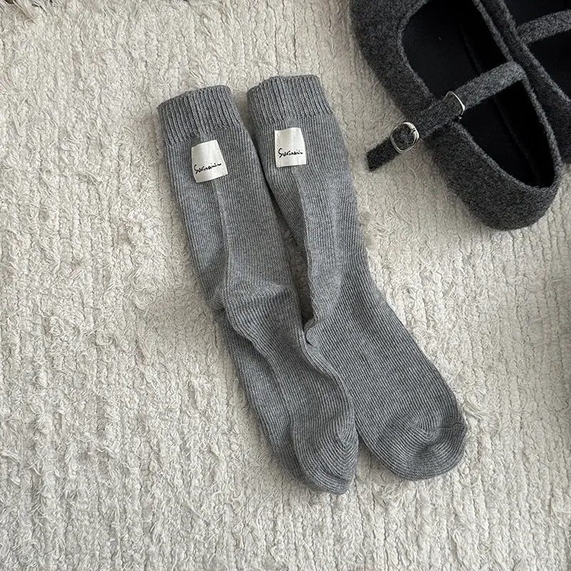 Let’S Miu Lightly in Winter~ Gray Is Indeed the Best Preparation for Winter~ Thick Autumn and Winter Socks for Women