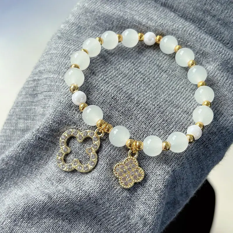 Elastic Rope Pearl Bracelet with Cat's Eye Pendant - Image 3
