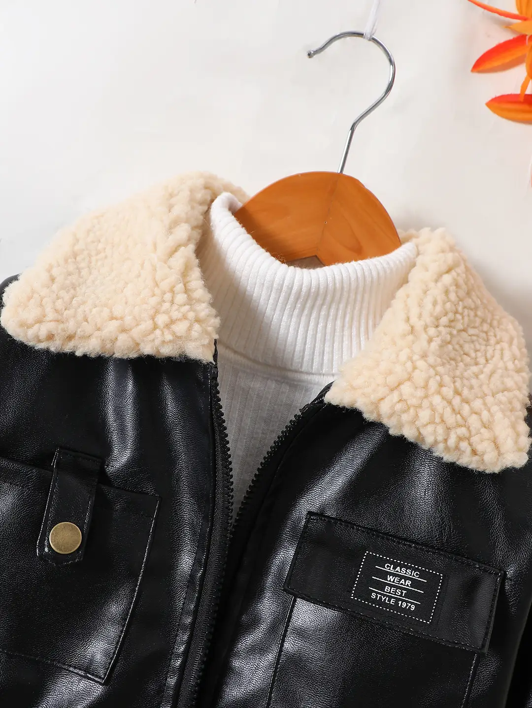 Boys' Leather Jacket Autumn and Winter Fleece-Lined 2025 New Medium and Large Children's Motorcycle Jacket Korean Style Warm Casual Jacket Trendy — feature 3