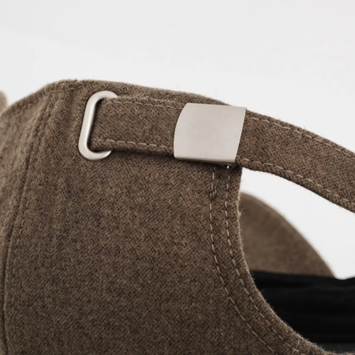 Men Winter Beige Baseball Cap with Embroidered Letter - Image 9