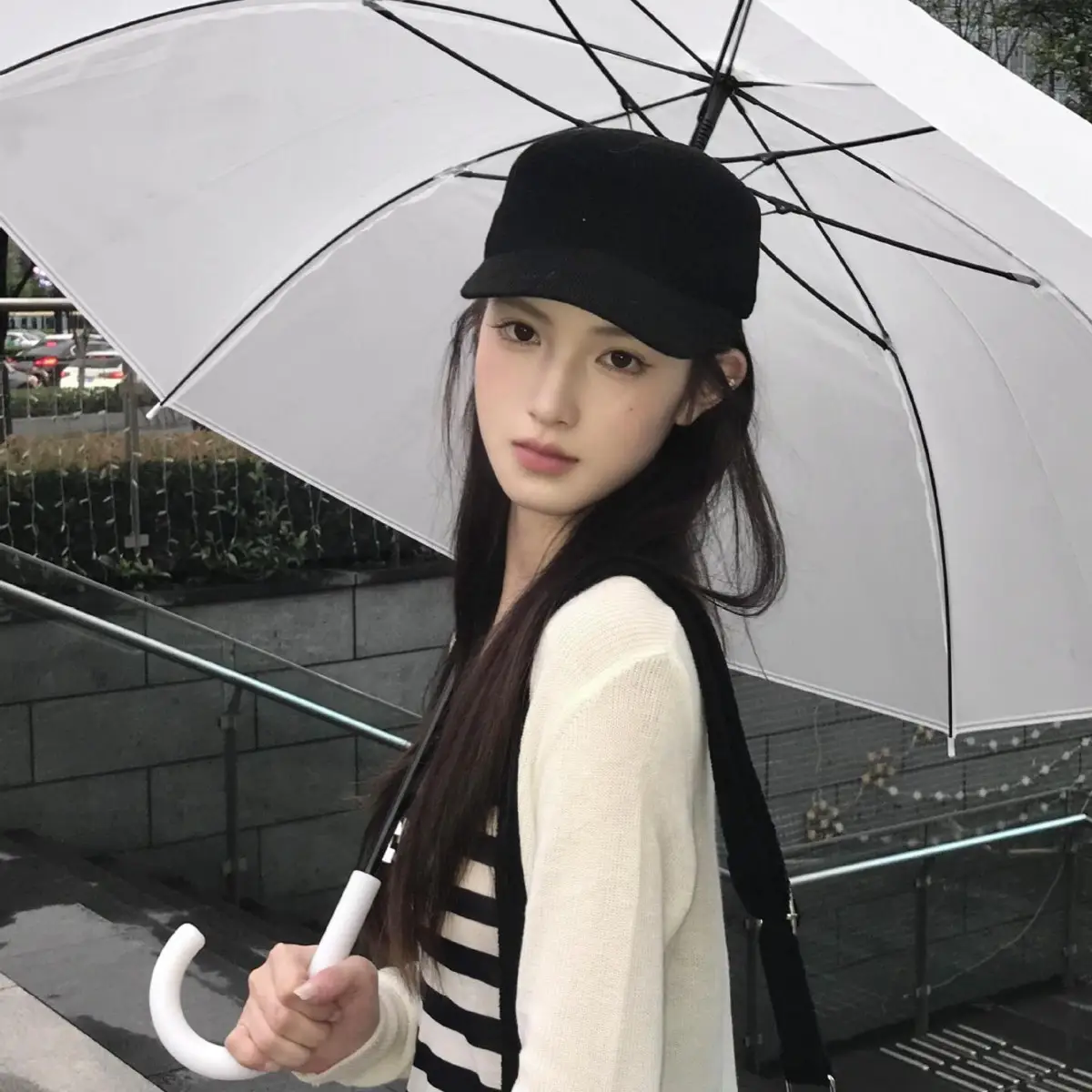 Women's Black Cap with White Umbrella for Spring Autumn - Image 3