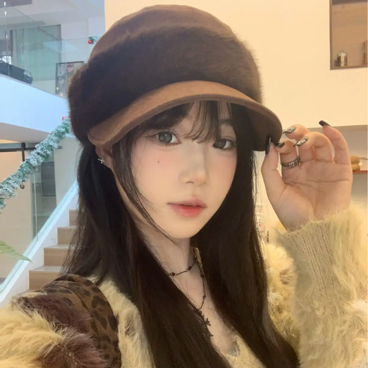 Plush Spliced Duckbill Hat for Women Winter Warm - Image 6