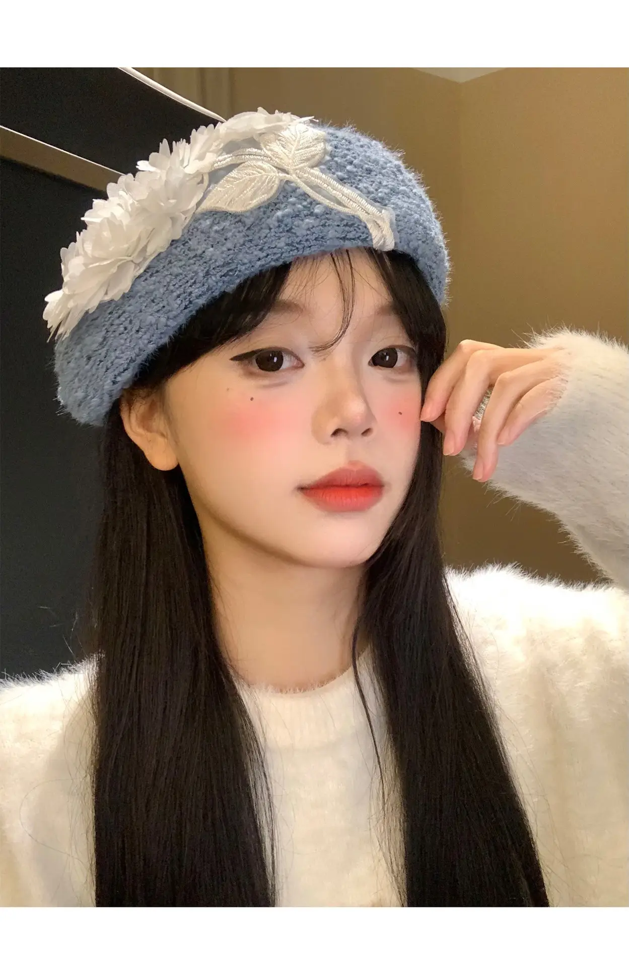 Women's Retro Forward Hat with Peaked Cap & Corduroy Fabric — feature 8