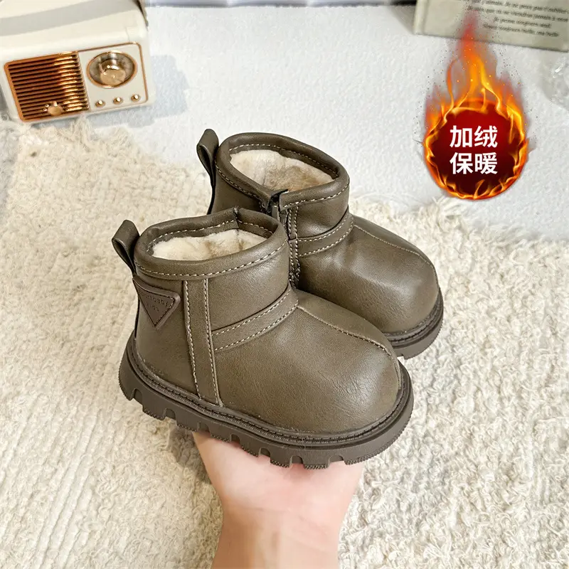 Black Wool-Insulated Toddler Boots for Winter