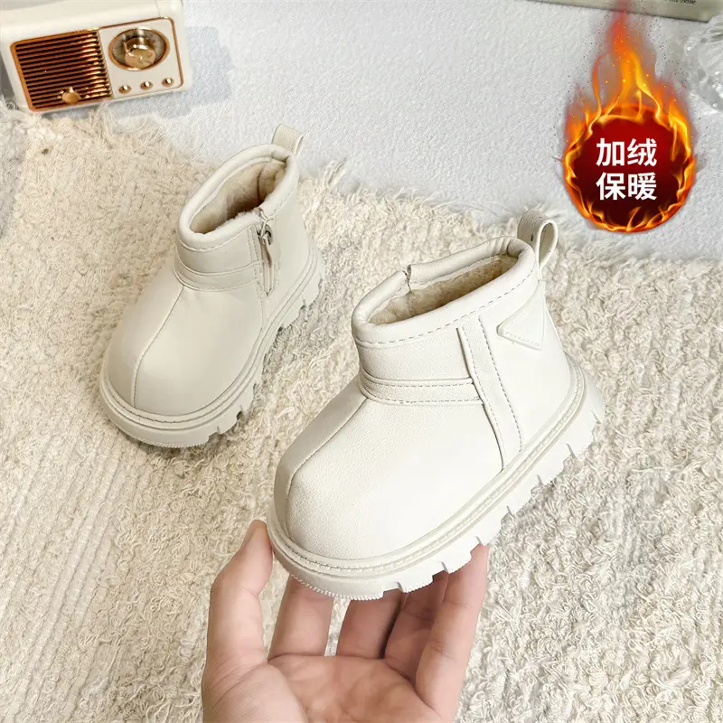 Black Wool-Insulated Toddler Boots for Winter
