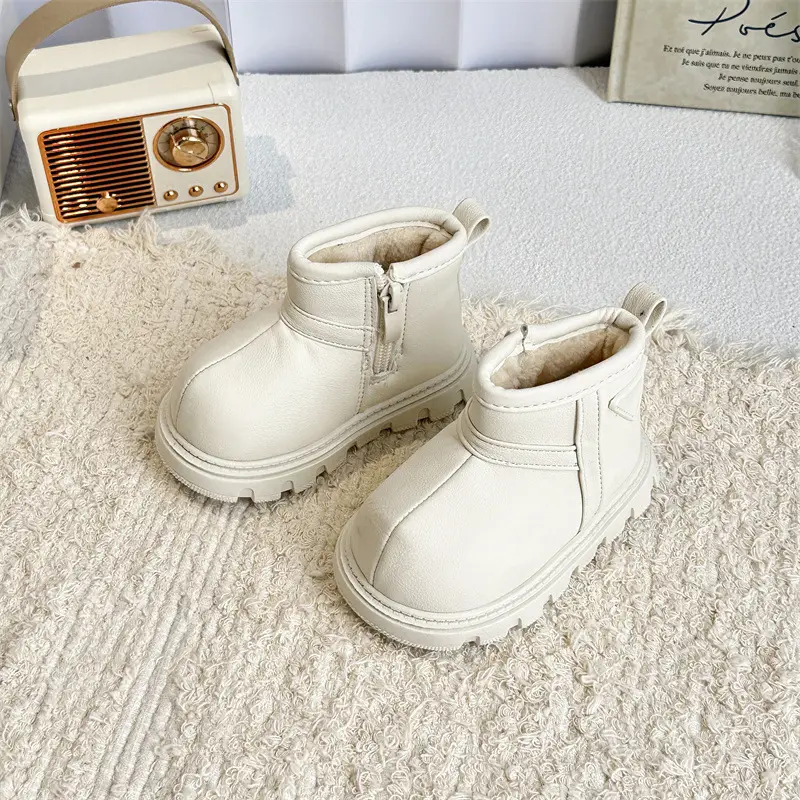 Black Wool-Insulated Toddler Boots for Winter — feature 13