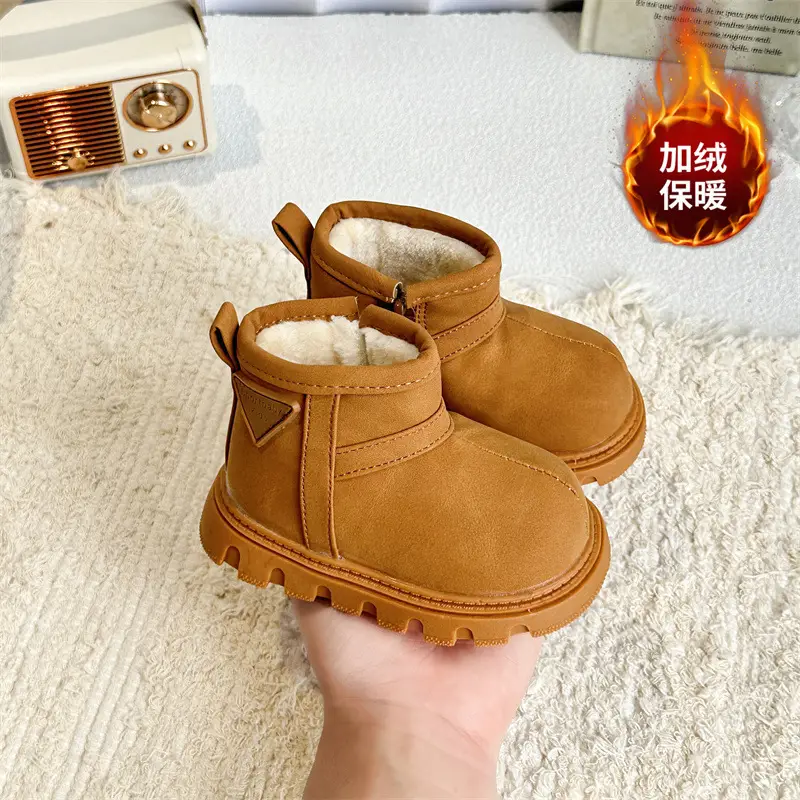 Black Wool-Insulated Toddler Boots for Winter