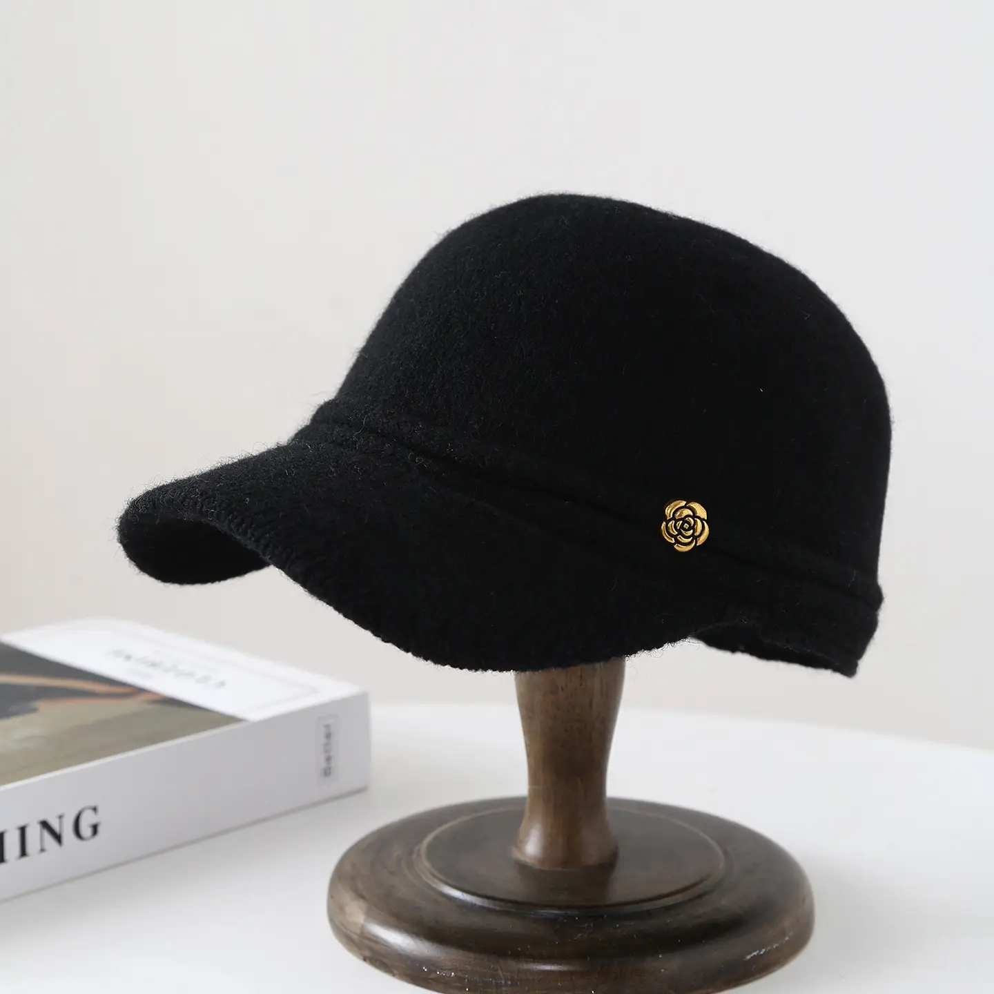 2025 Duckbill Cap Women Warm Knit Baseball Cap - Image 3