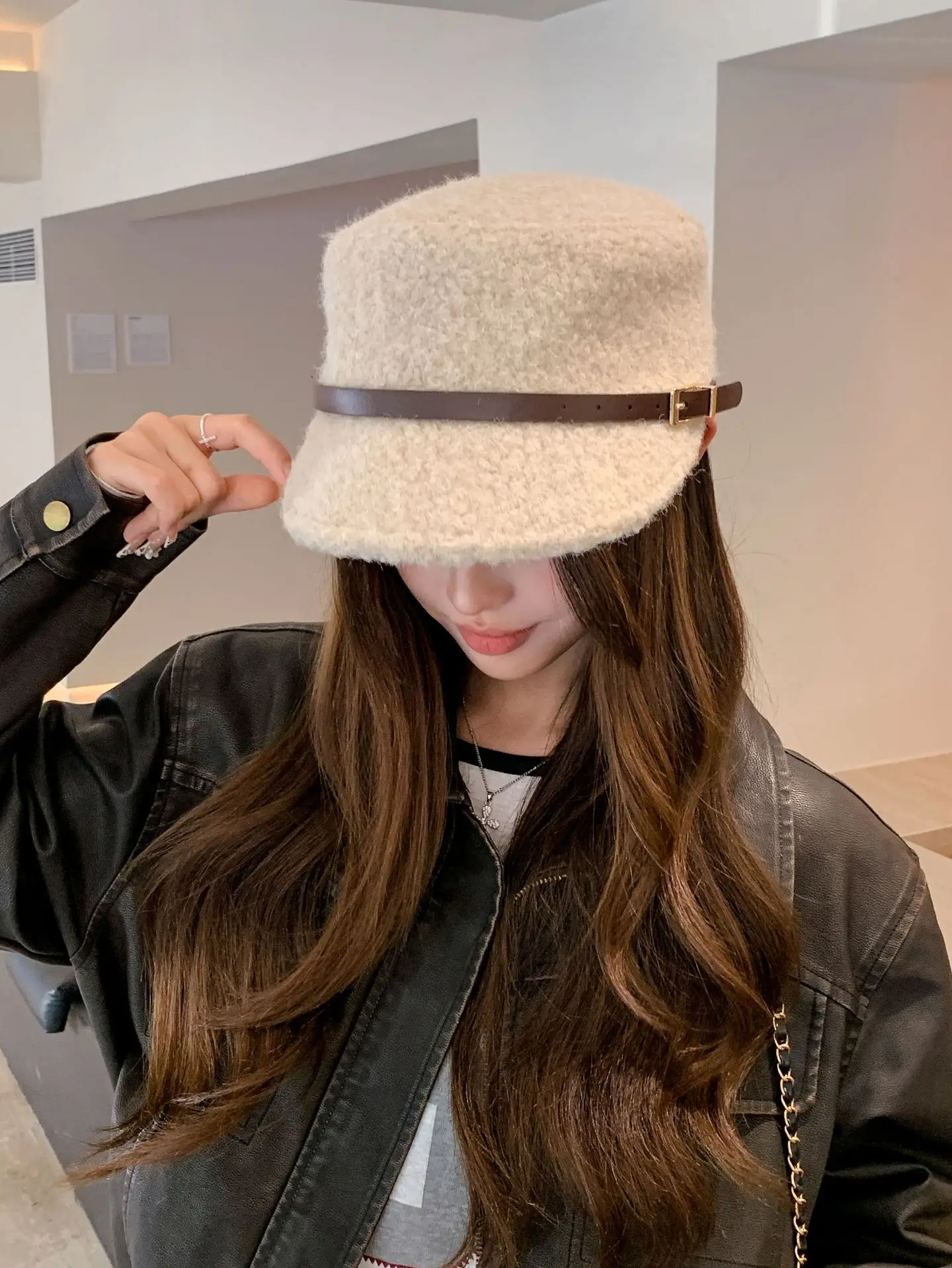 Lamb Wool Baseball Cap for Women Warm Winter Cap — feature 17