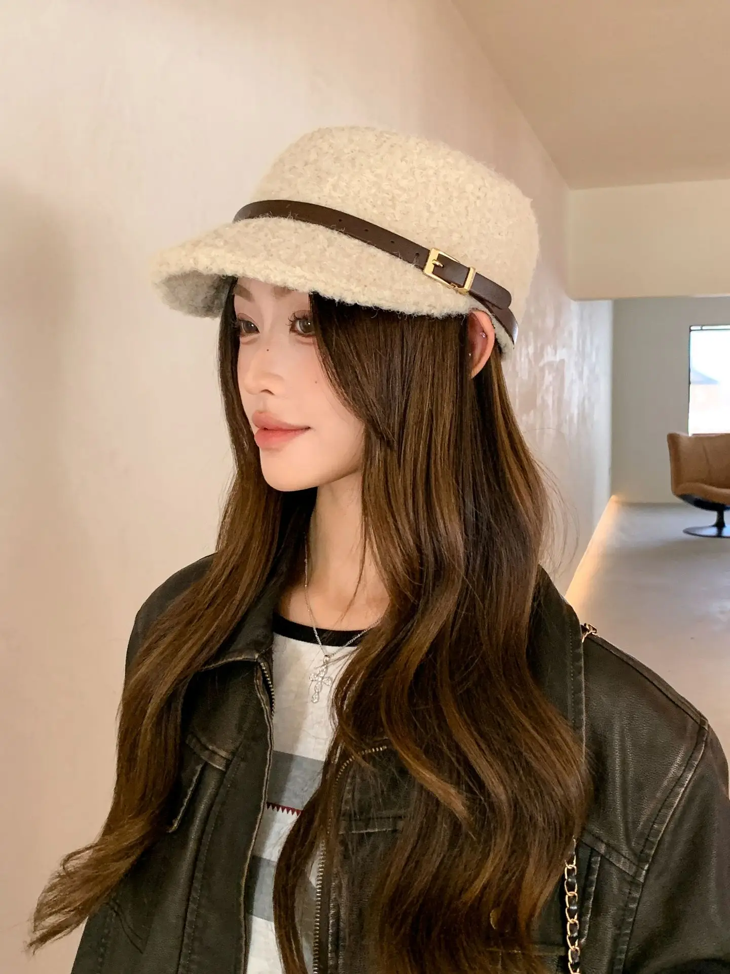 Lamb Wool Baseball Cap for Women Warm Winter Cap — feature 20