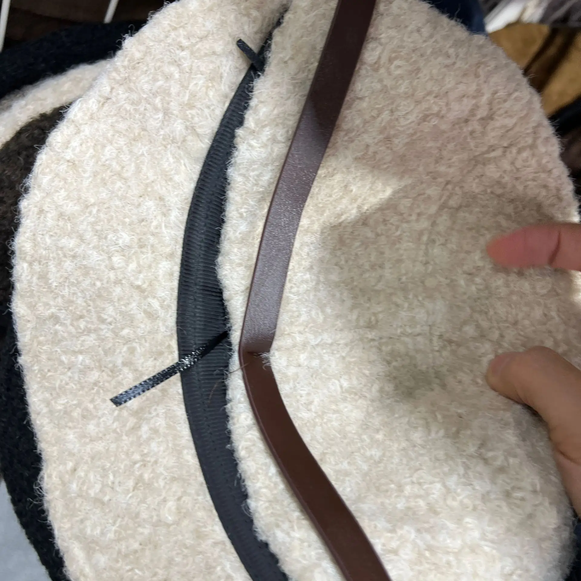 Lamb Wool Baseball Cap for Women Warm Winter Cap — feature 8