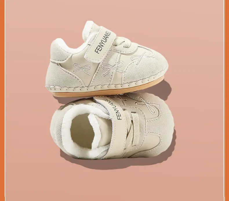 Fleece Lined Baby Shoes Cream 0-6 Months — feature 24