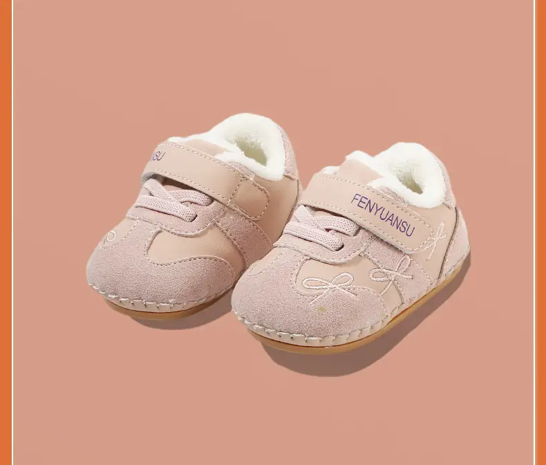 Fleece Lined Baby Shoes Cream 0-6 Months — feature 26