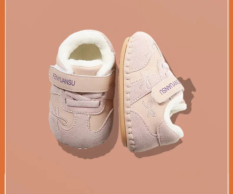 Fleece Lined Baby Shoes Cream 0-6 Months — feature 28