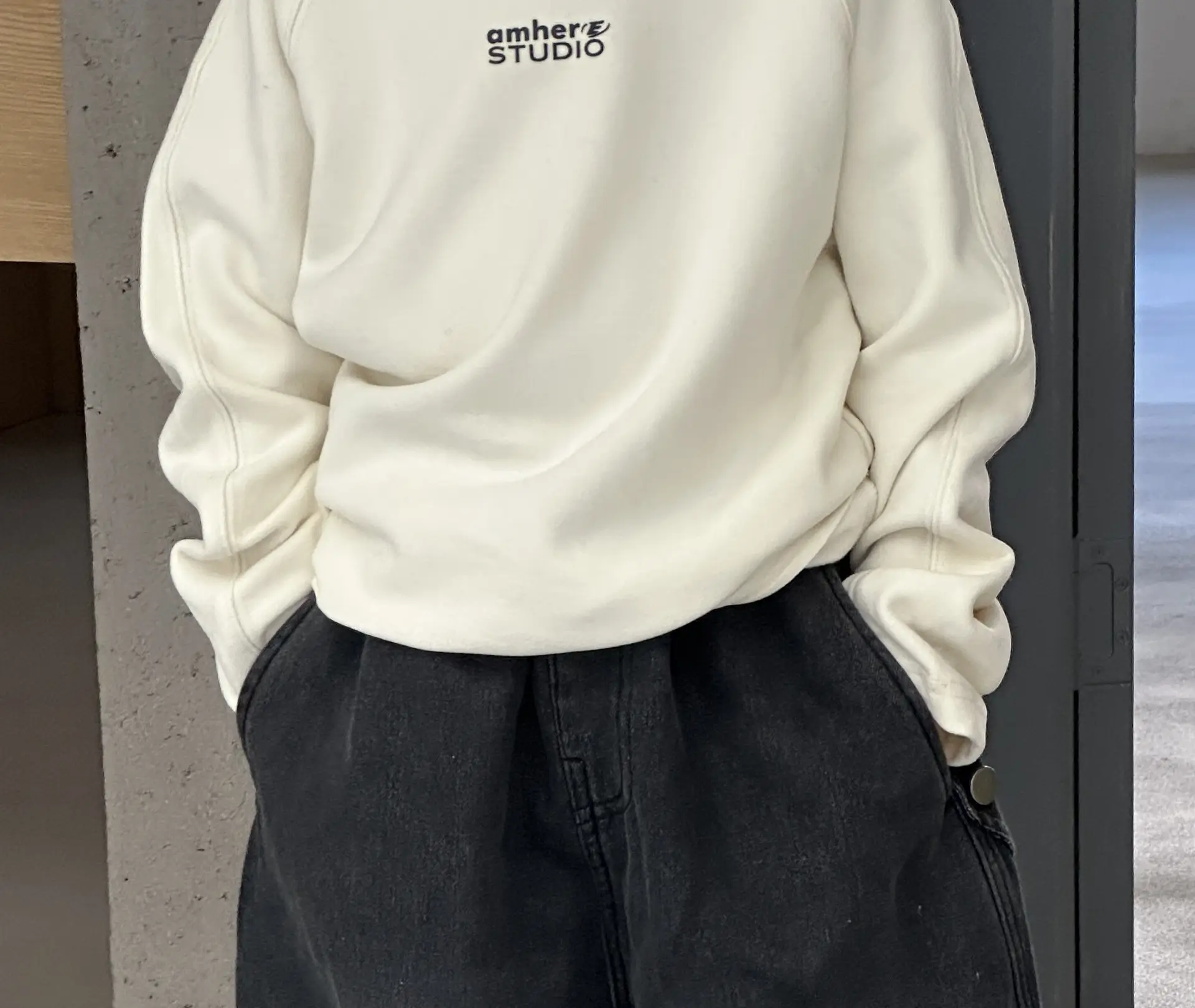 Boy's Velvet Long Sleeve T-Shirt Cream 2025 — feature 7