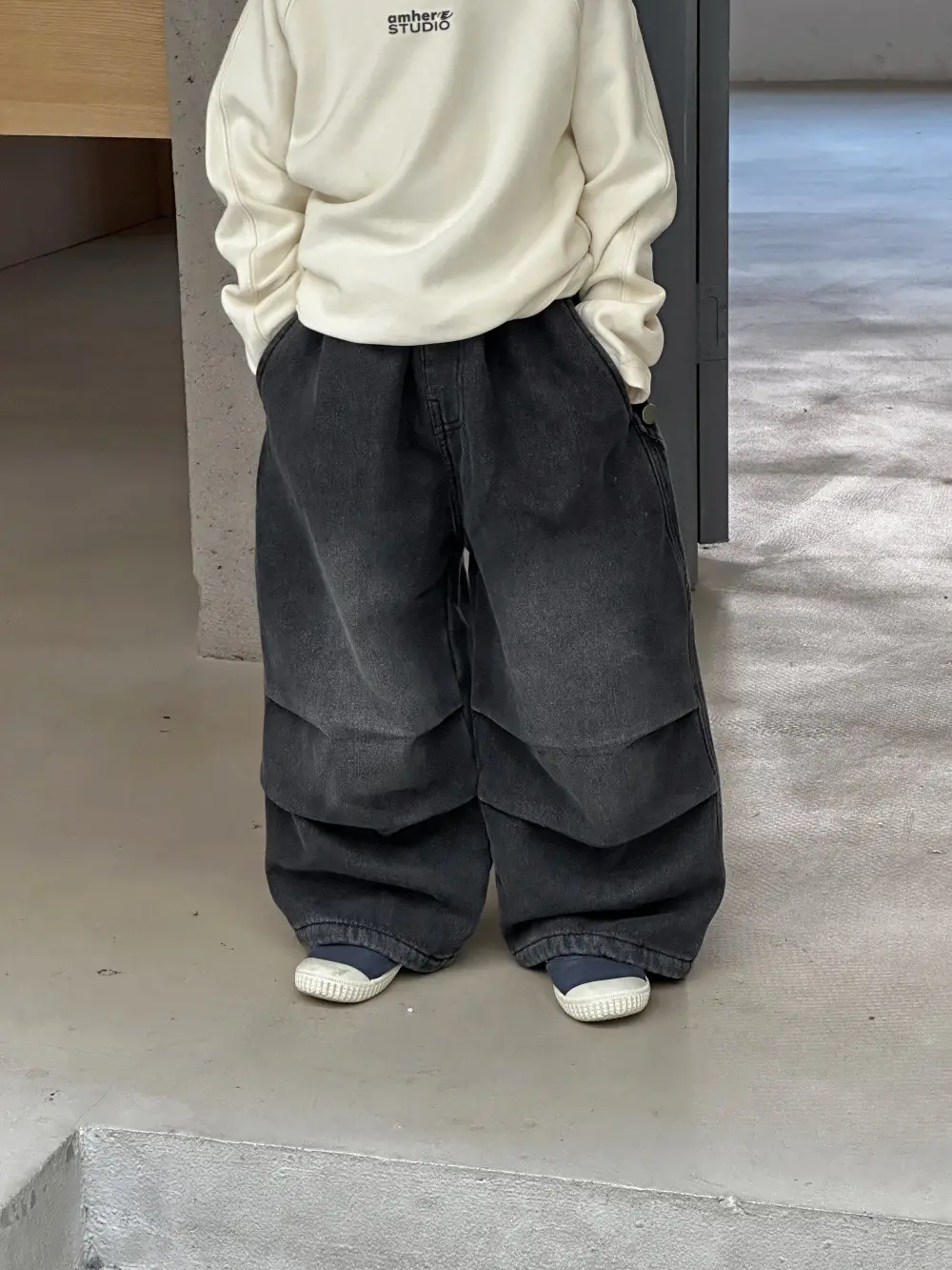 Boy's Velvet Long Sleeve T-Shirt Cream 2025 — feature 8