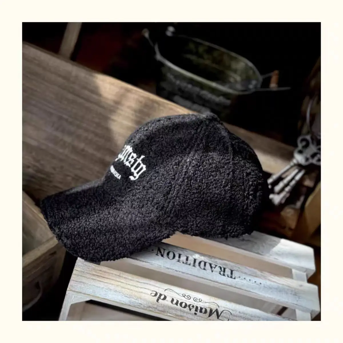Thickened Lamb Fleece Duckbill Cap for Boys — feature 11