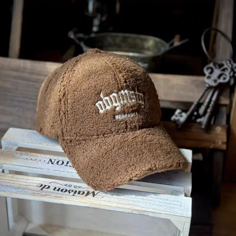 Thickened Lamb Fleece Duckbill Cap for Boys - Image 3