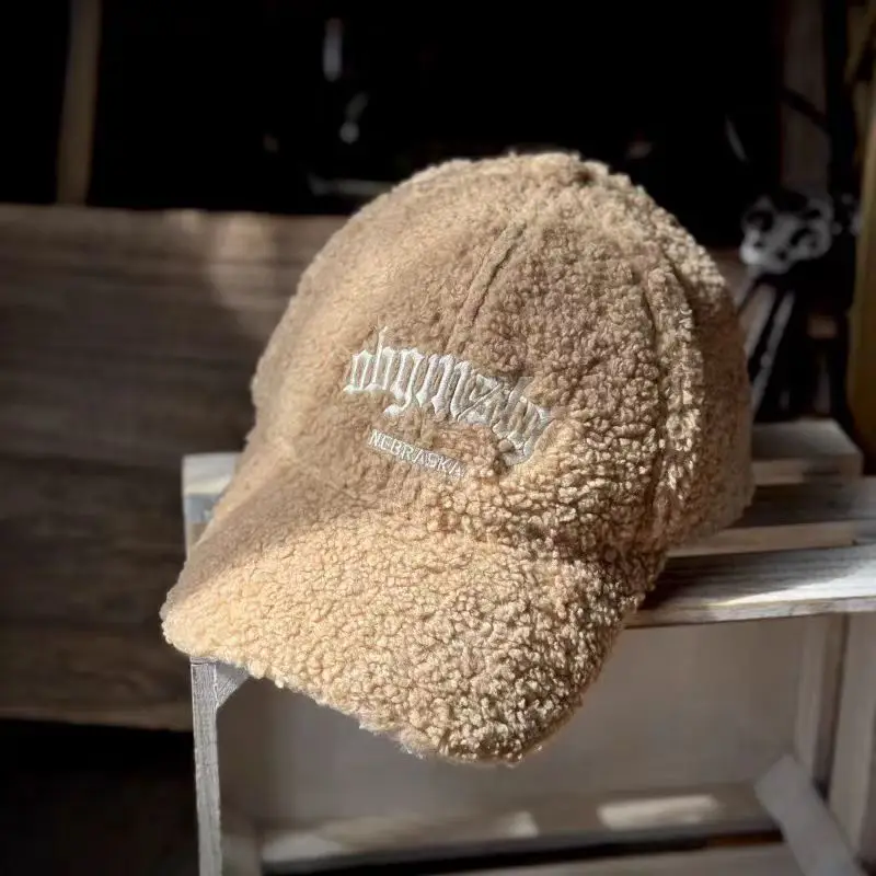 Thickened Lamb Fleece Duckbill Cap for Boys - Image 4