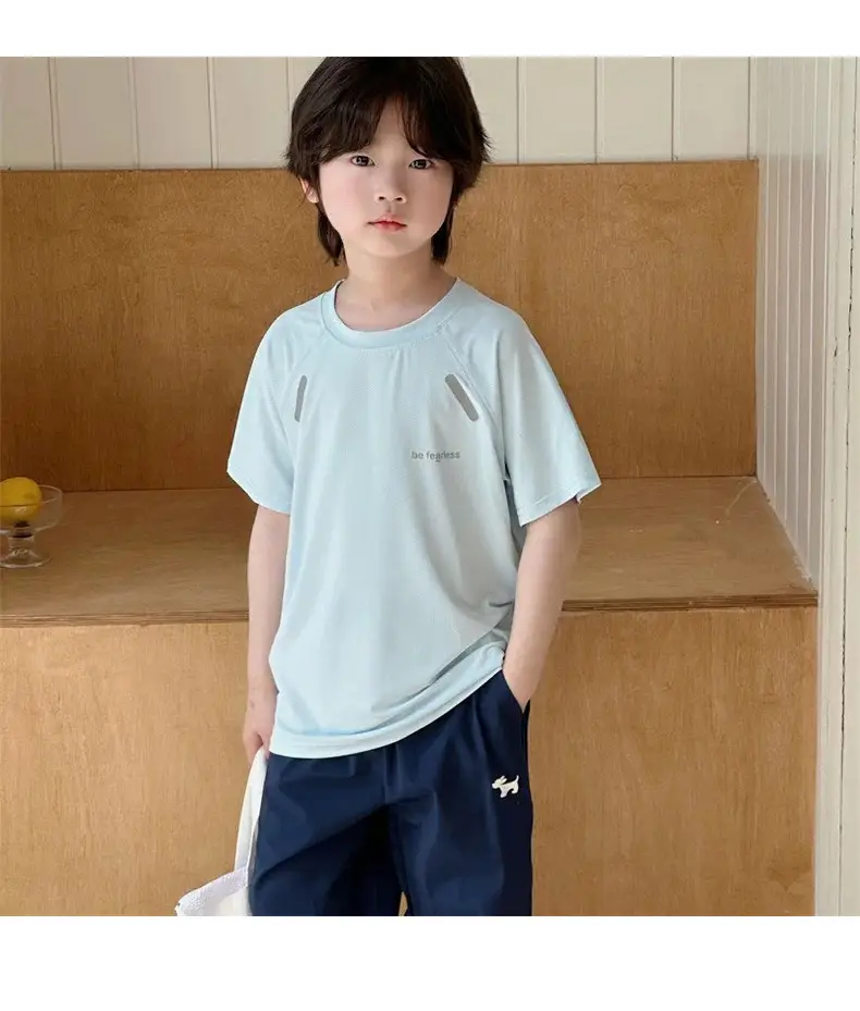 Boys Light Blue T-Shirt Green Print Middle to Large — feature 15