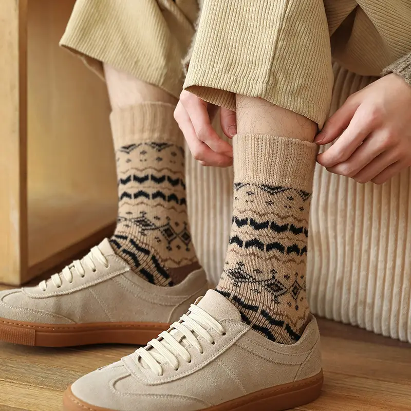 Men's Winter Thick Socks Mid-Tube Thickeneded Terry Retro Forest Style Student Couple Thick Socks New Warm Autumn — feature 12