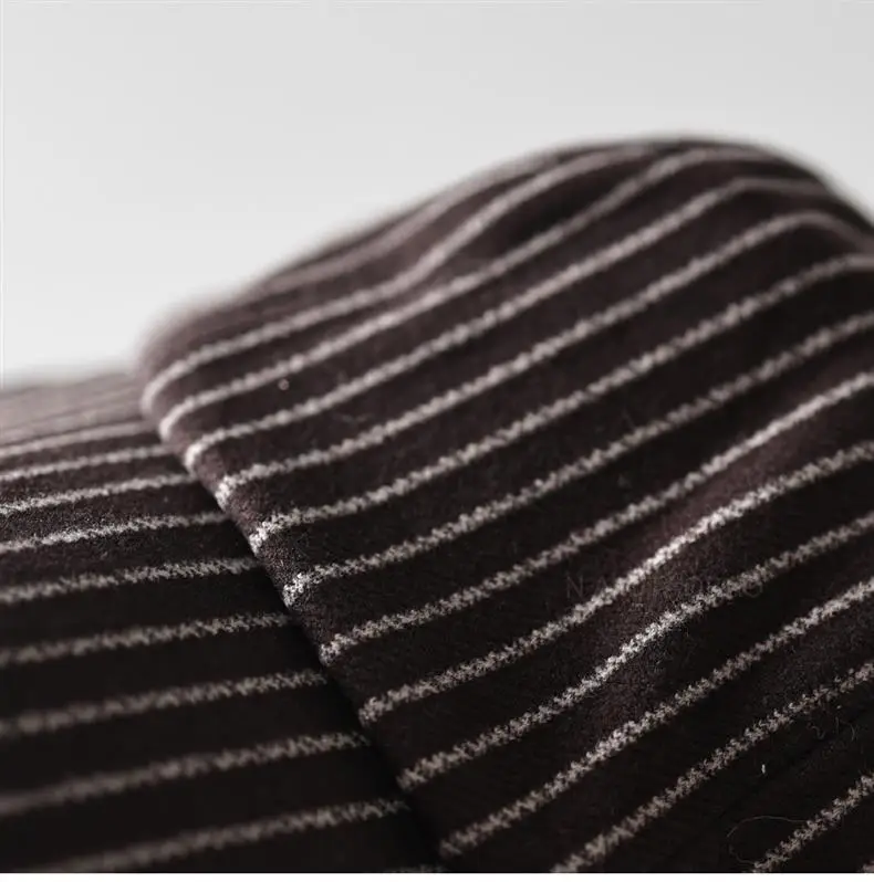 Men & Women Sherlock Holmes Double-Brimmed Striped Cap — feature 9