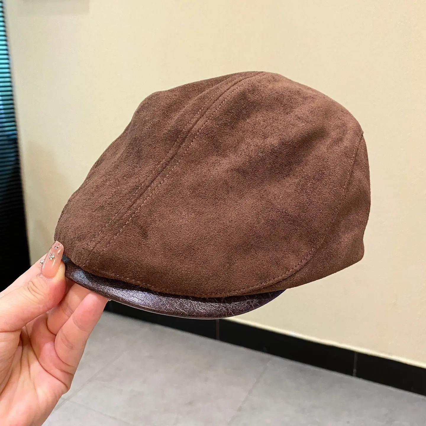 Japanese Suede Duckbill Cap Women Winter Autumn Brown White