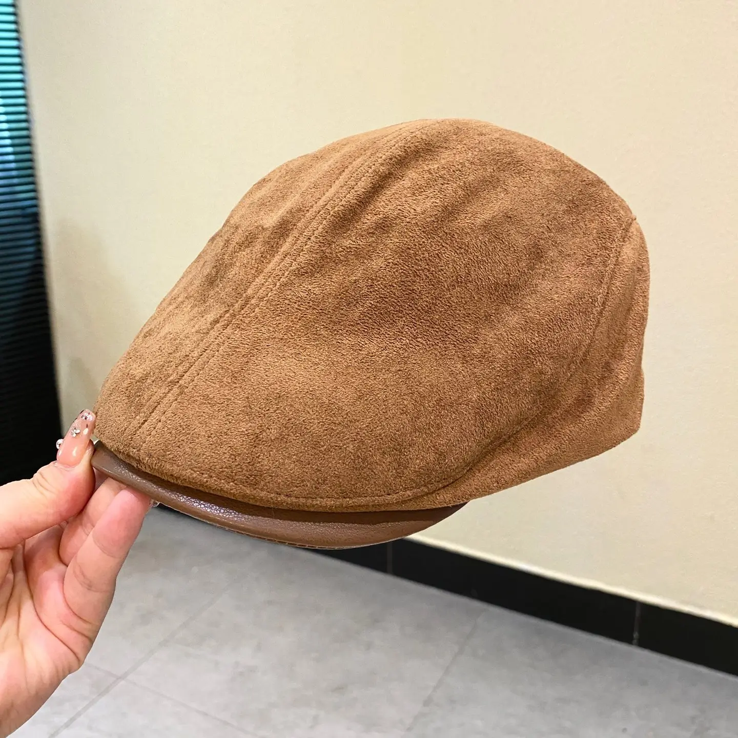 Japanese Suede Duckbill Cap Women Winter Autumn Brown White