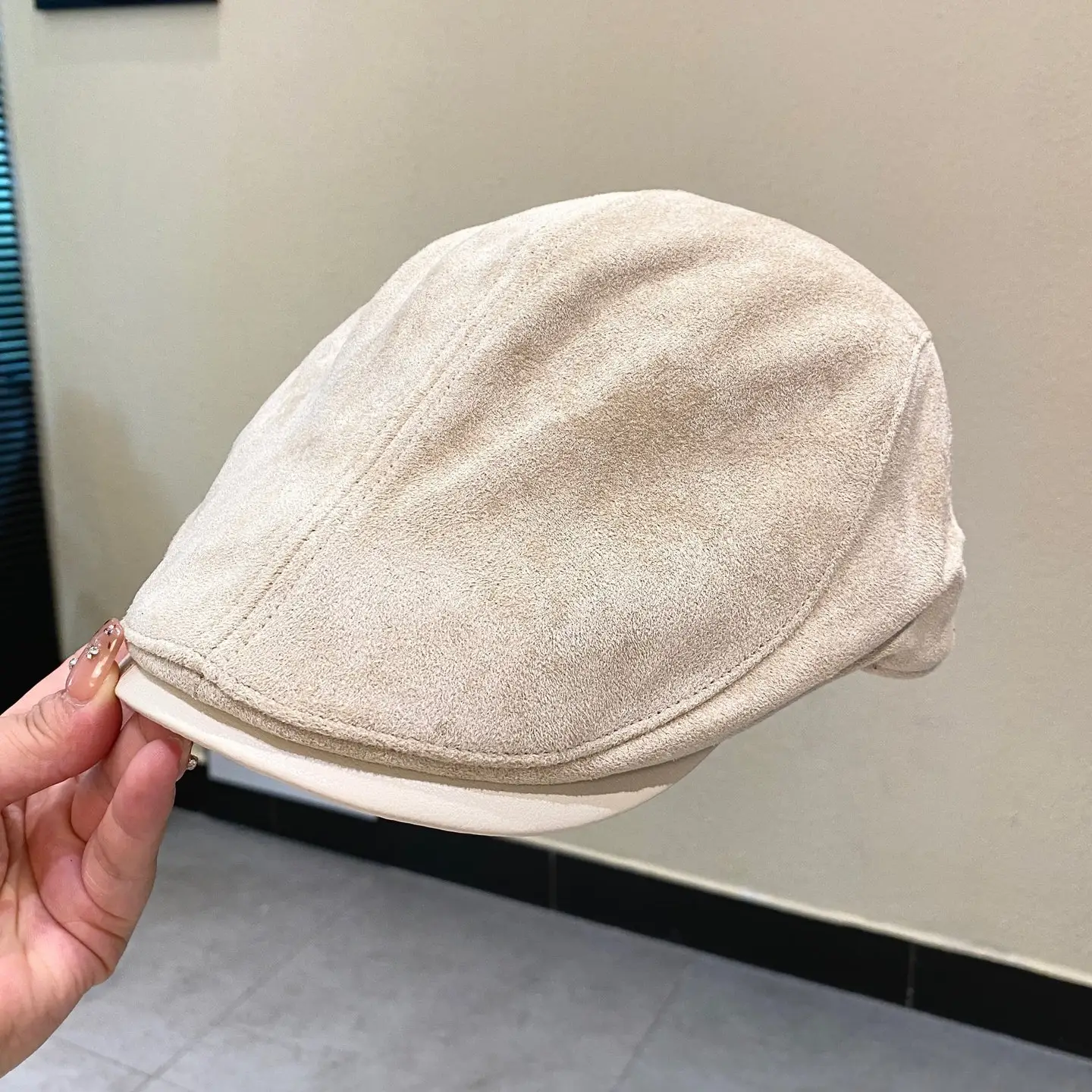 Japanese Suede Duckbill Cap Women Winter Autumn Brown White