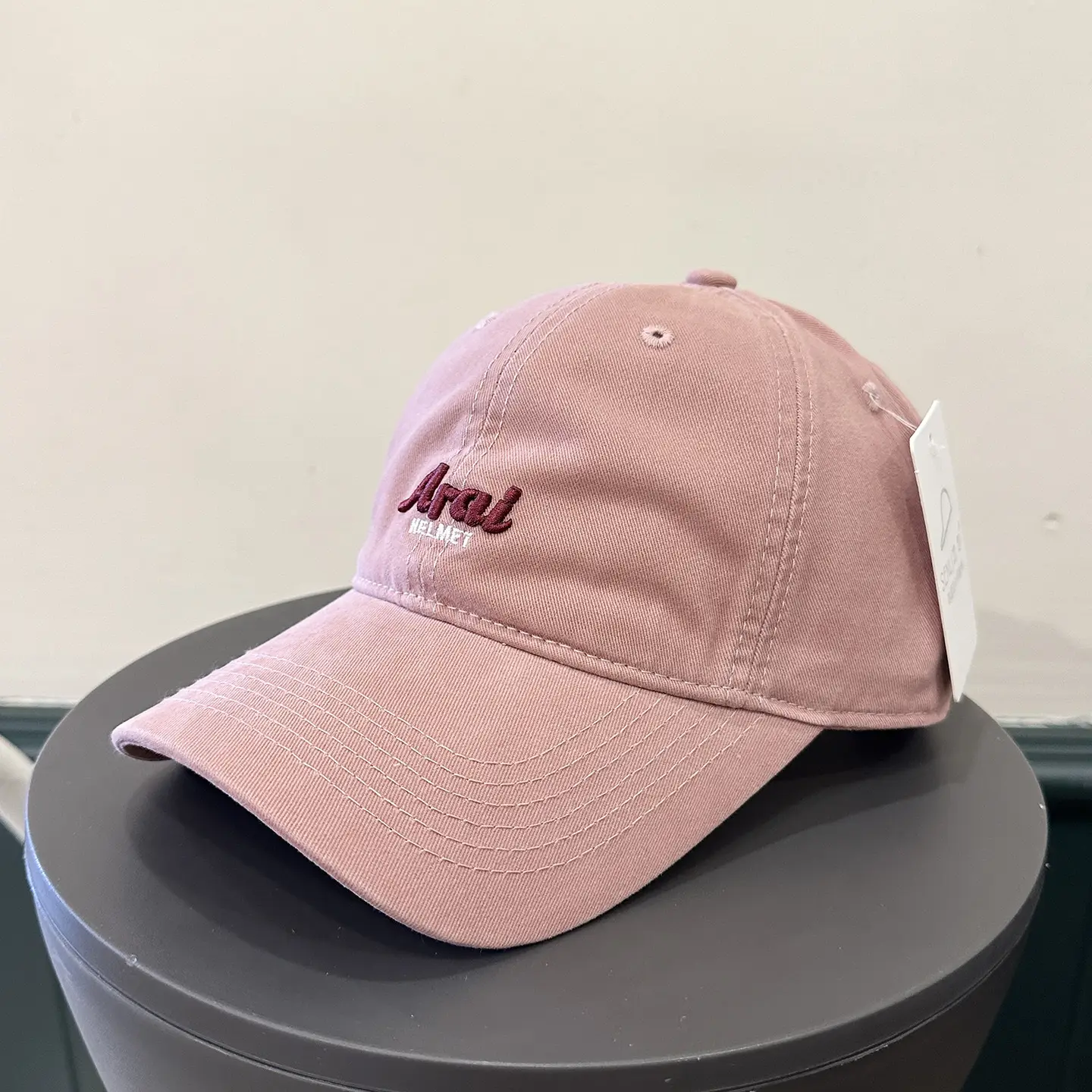 Korean Style Beige Baseball Cap for Women with Embroidered Letter Design - Image 6