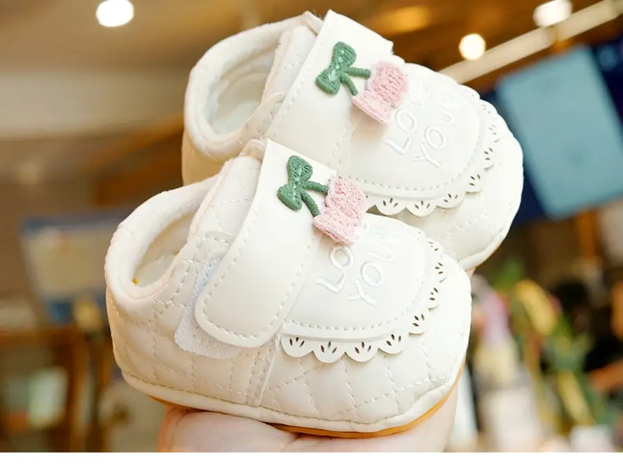 Baby Shoes White Fleece Lined Winter Toddler 0-1Y — feature 3