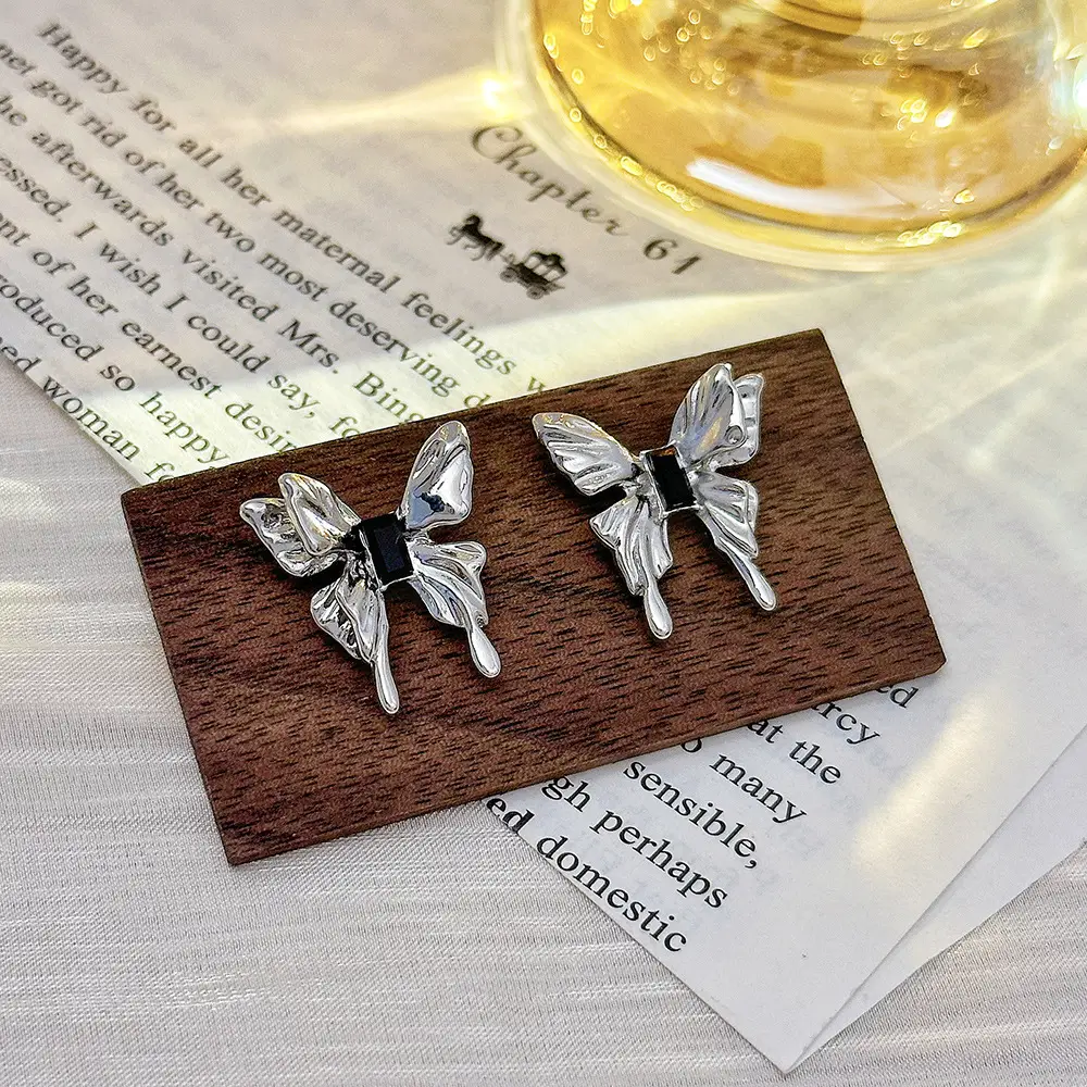 Silver Butterfly Pearl Earrings for Women - Image 38