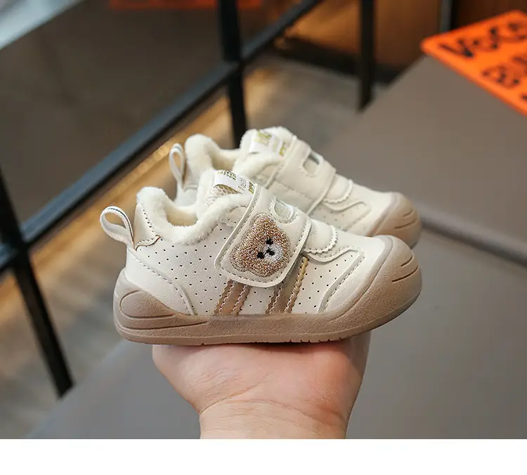 Baby Cartoon Bear Fleece-Lined Toddler Shoes 0-2-3 Years Old Winter Baby Boy Shoes Breathable Girls Fleece-Lined Toddler Shoes — feature 14