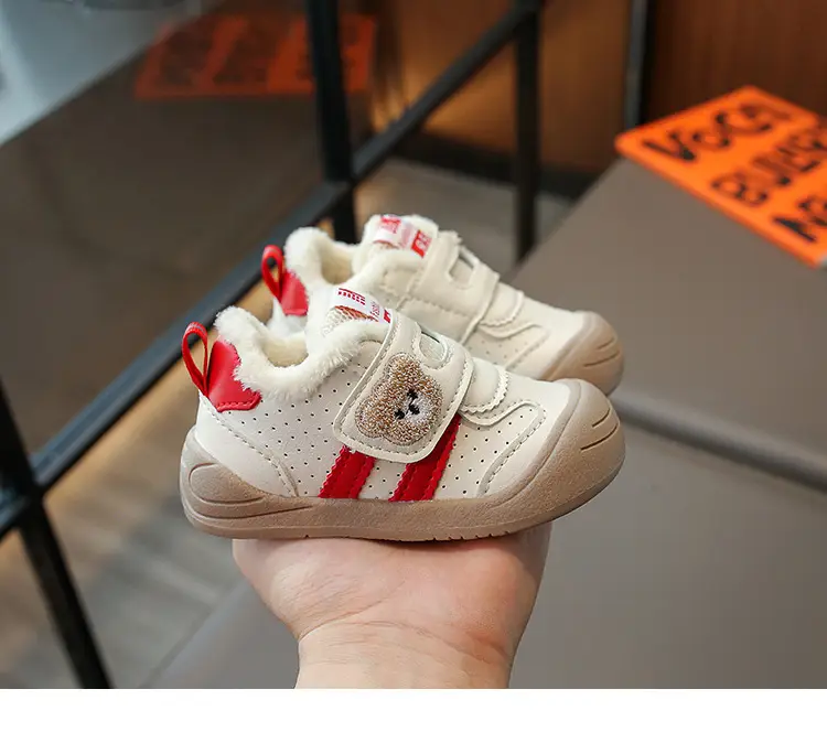 Baby Cartoon Bear Fleece-Lined Toddler Shoes 0-2-3 Years Old Winter Baby Boy Shoes Breathable Girls Fleece-Lined Toddler Shoes — feature 17