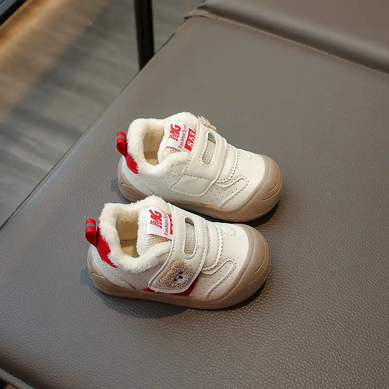 Baby Cartoon Bear Fleece-Lined Toddler Shoes 0-2-3 Years Old Winter Baby Boy Shoes Breathable Girls Fleece-Lined Toddler Shoes