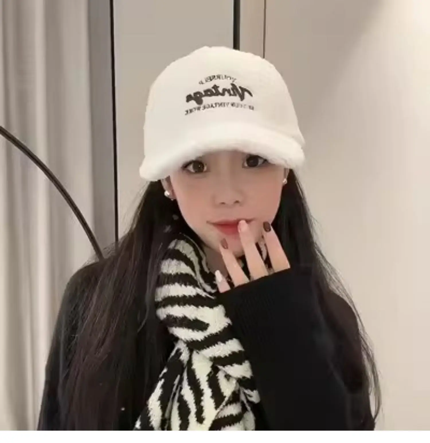 Women Winter Fleece Duckbill Cap Warm Casual — feature 14