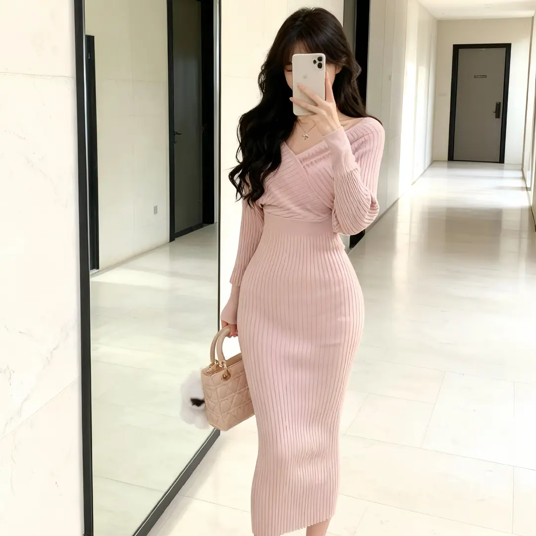 French-Style Pink V-Neck Bodycon Knit Long Dress, Autumn and Winter Coat Base Dress, Elegant and Graceful